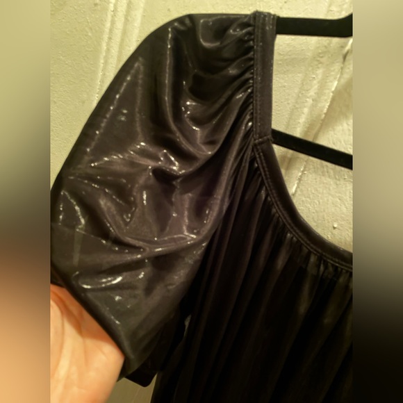 LA ROK top - Picture 3 of 5